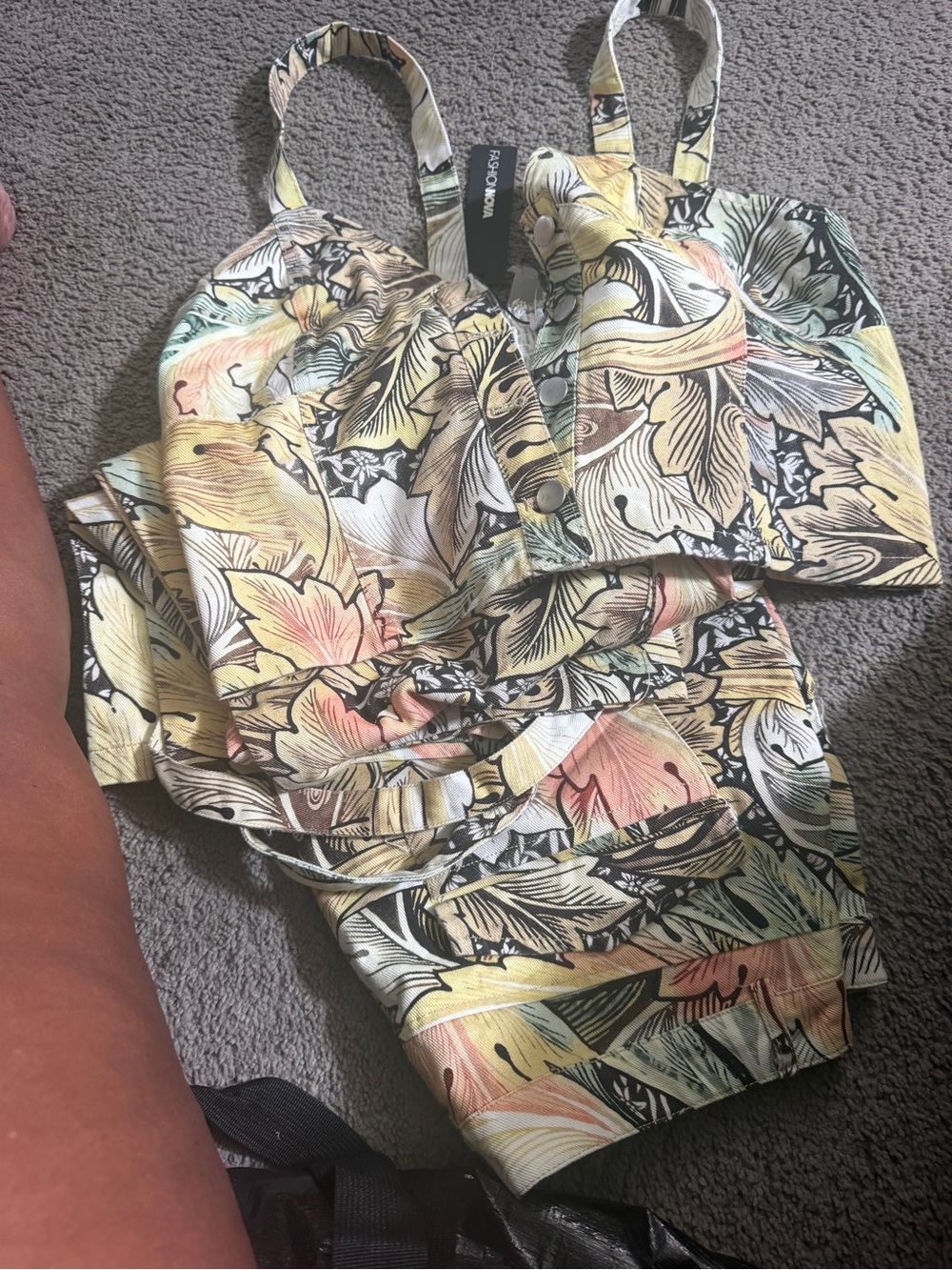 Fashion Nova Multi-Color Floral Cropped Jumpsuit